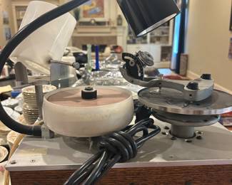 Faceting machine 