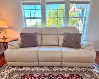  Dual Recliner Leather Sofa /near New