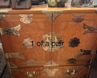 2 of these Chinese side tables 