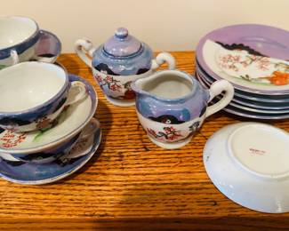 Vintage Japan Child’s Teaset