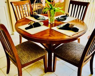Kitchen Table and Chairs