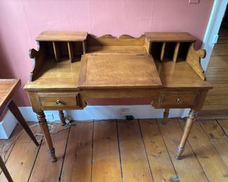 writing desk