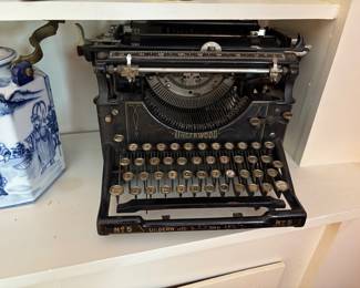 Underwood No 5 typewriter