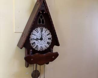 Vintage New England Co wall clock, with weights (not pictured) 