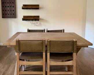 Pottery Barn Toscana Extendable Dining Table & 4 Segura Leather Dining Chairs