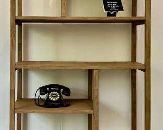 Article Shelving Unit