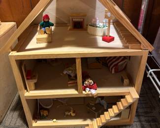 Wood doll house