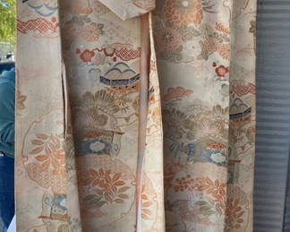 Lot 68: Handmade Japanese Floral Cape