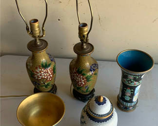Lot 100: VintageDecorative Enamelware Lamps and Vessels Set