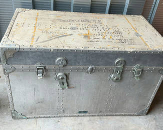 Lot 20: Vintage Metal Trunk