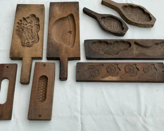 Lot 45: Assorted wooden printing blocks with carved designs