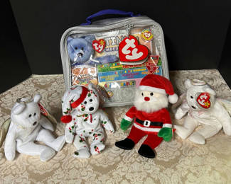 Lot 24: Lot of Beanie Babies