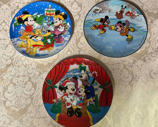 Lot 26: 3 Vintage Disney Plates 