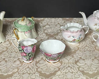 Lot 15: Lot of vintage Teapots, Sugar and Creamer sets