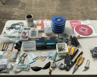 Lot 38: Assorted hardware and hand tools