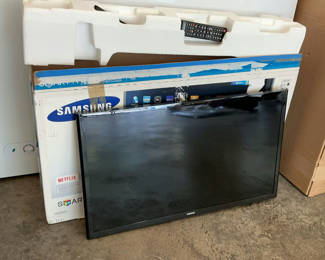 Lot 41: Samsung Tv