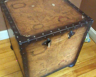 Lot 3: Map-patterned vintage travel trunk
