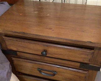 Lot 62: 2 wooden end tables  