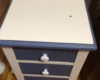 Lot 71: Three-drawer blue and white nightstand