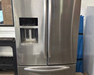 Kitchen Aid Refrigerator with Ice Machine