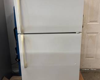 Frigidaire Refrigerator 