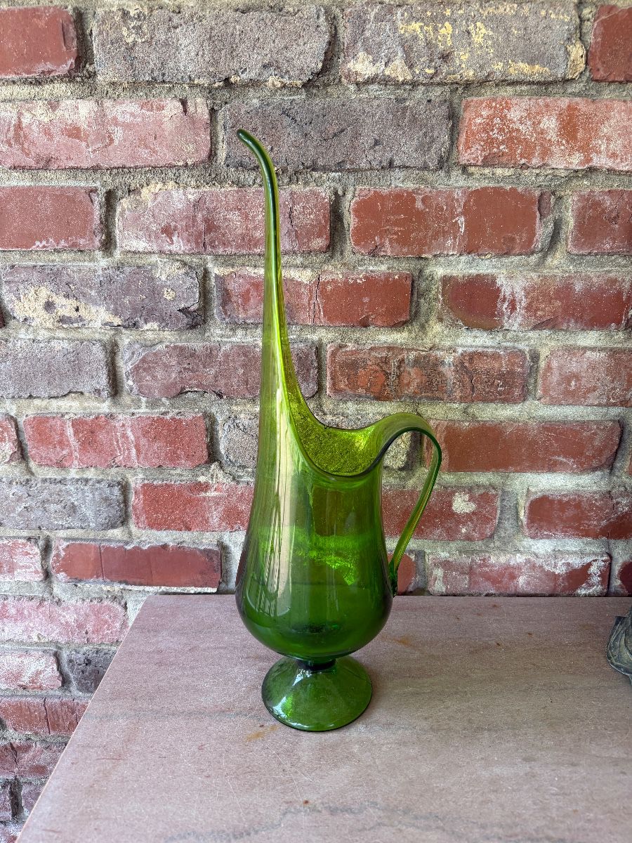 LE Smith Avocado Green Glass Swung Pitcher
