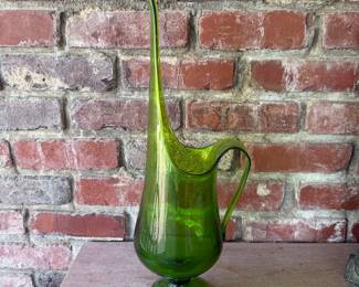 LE Smith Avocado Green Glass Swung Pitcher