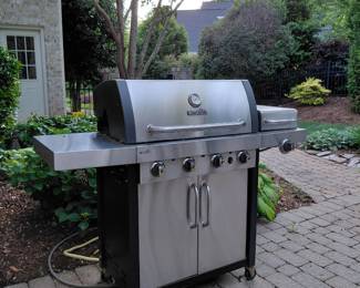 Gas grill