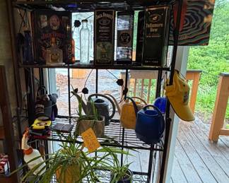 Wire Foldable Shelf Palnt Stand; Plants; Watering cans; Liquor Bottles