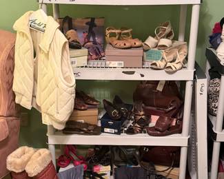 Ladies shoes