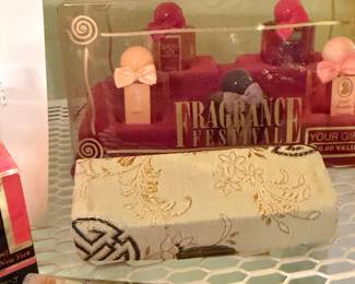 Vintage lipstick holder