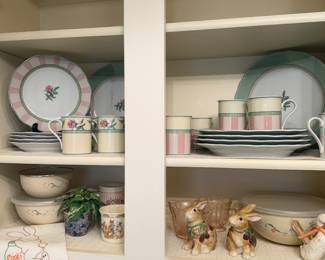 Wedgewood English Cottage Peppermint pattern dishes
