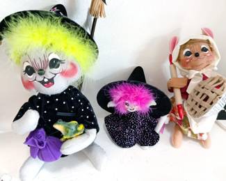 Annalee Christmas Elf collection + assorted others