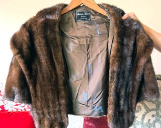 Vintage fur coats (short + full length), capelets, collars