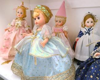 Madame Alexander dolls, including Alice in Wonderland, Lord Nelson, Opera Series, Wizard of Oz, Nativity, Storybook collection, Kaiser collection (inc Cinderella, French Aristocrat), Guardian Angels