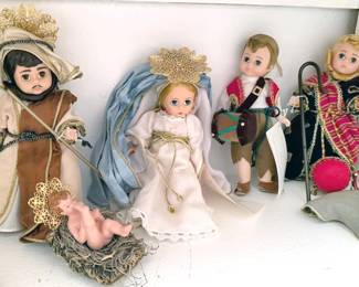 Madame Alexander dolls, including Alice in Wonderland, Lord Nelson, Opera Series, Wizard of Oz, Nativity, Storybook collection, Kaiser collection (inc Cinderella, French Aristocrat), Guardian Angels