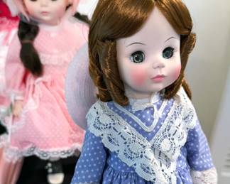 Madame Alexander dolls, including Alice in Wonderland, Lord Nelson, Opera Series, Wizard of Oz, Nativity, Storybook collection, Kaiser collection (inc Cinderella, French Aristocrat), Guardian Angels