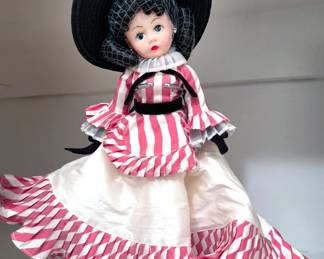 Madame Alexander dolls, including Alice in Wonderland, Lord Nelson, Opera Series, Wizard of Oz, Nativity, Storybook collection, Kaiser collection (inc Cinderella, French Aristocrat), Guardian Angels