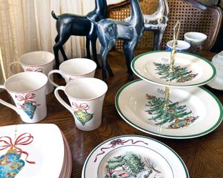 Holiday dishware + decor