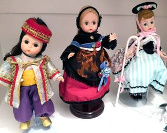 Madame Alexander dolls, including Alice in Wonderland, Lord Nelson, Opera Series, Wizard of Oz, Nativity, Storybook collection, Kaiser collection (inc Cinderella, French Aristocrat), Guardian Angels