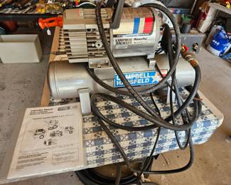 Campbell Hausfeld air compressor in working order