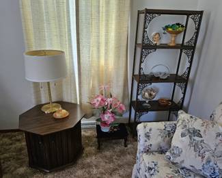  Decorative Metal stand