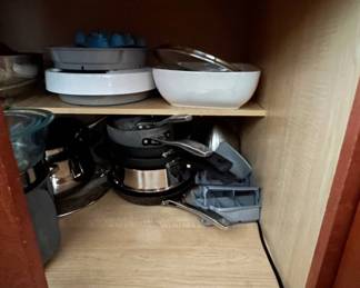Lot #15 Mixed Kitchen Cookware Lot Nonstick Pans Glass Bakeware Ceramic Pots Lids