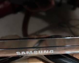 #28	Samsung Flat Screen  (no remote) - 40" 	 $75.00 			