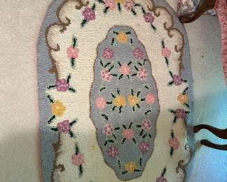 #185	oval hooked blue cream pink rug cotton 47x31	 $75.00 			