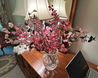  #190	Astral full lead hand made crystal Korea vase with cherry blossom flowers22 tall	 $30.00 			