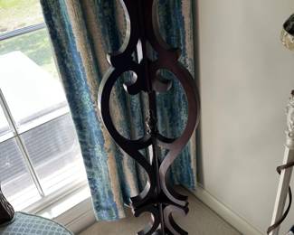 #196	wood fern stand 10x40	 $100.00 			