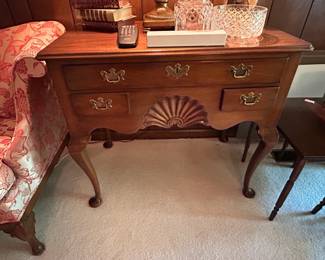 #13	Kittinger Historic Reporduction Table w/3 drawers w/q/a legs - 35x20x30	 $175.00 			
