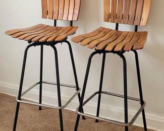 2 Beautiful Classic Vintage Mid-Century Modern Slatted Wood Bar Stools