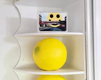 Momma, baby lemons and LAMINATION picture box